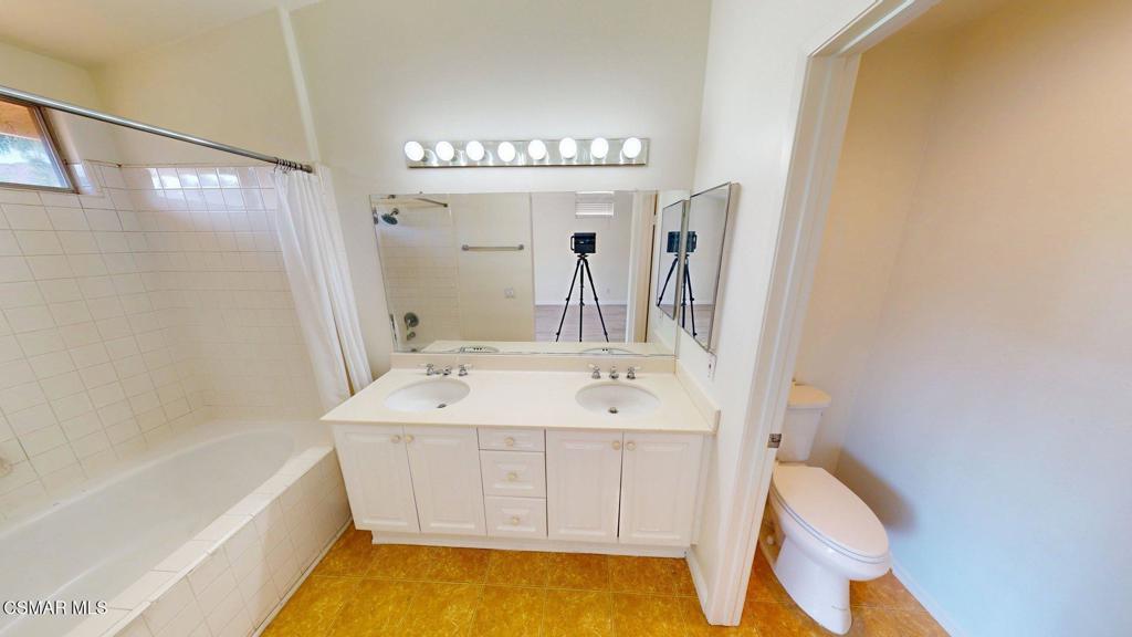 Capri West Oaks Park-832 - 832 - Residential Lease