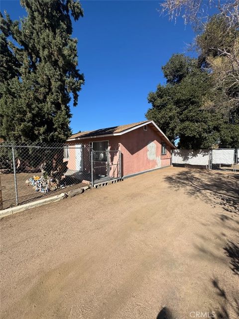 16366 Live Oak Hesperia CA 92345