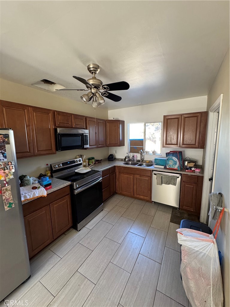 16366 Live Oak