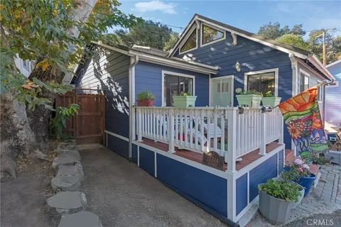 MLS: OC26014156