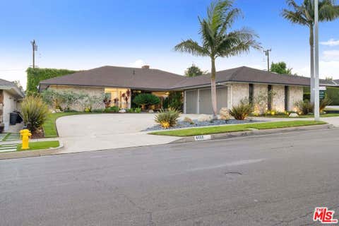 Photo of 6125 Bedford Avenue, Los Angeles, CA 90056 (MLS # 26876601)