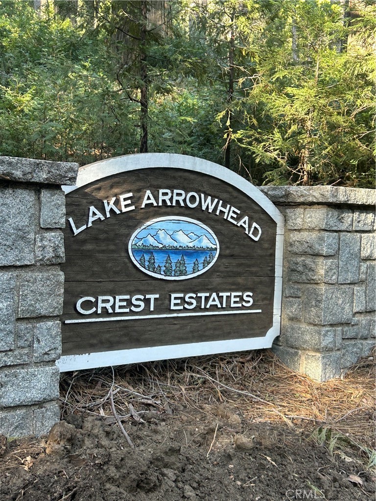 717 Crest Estates