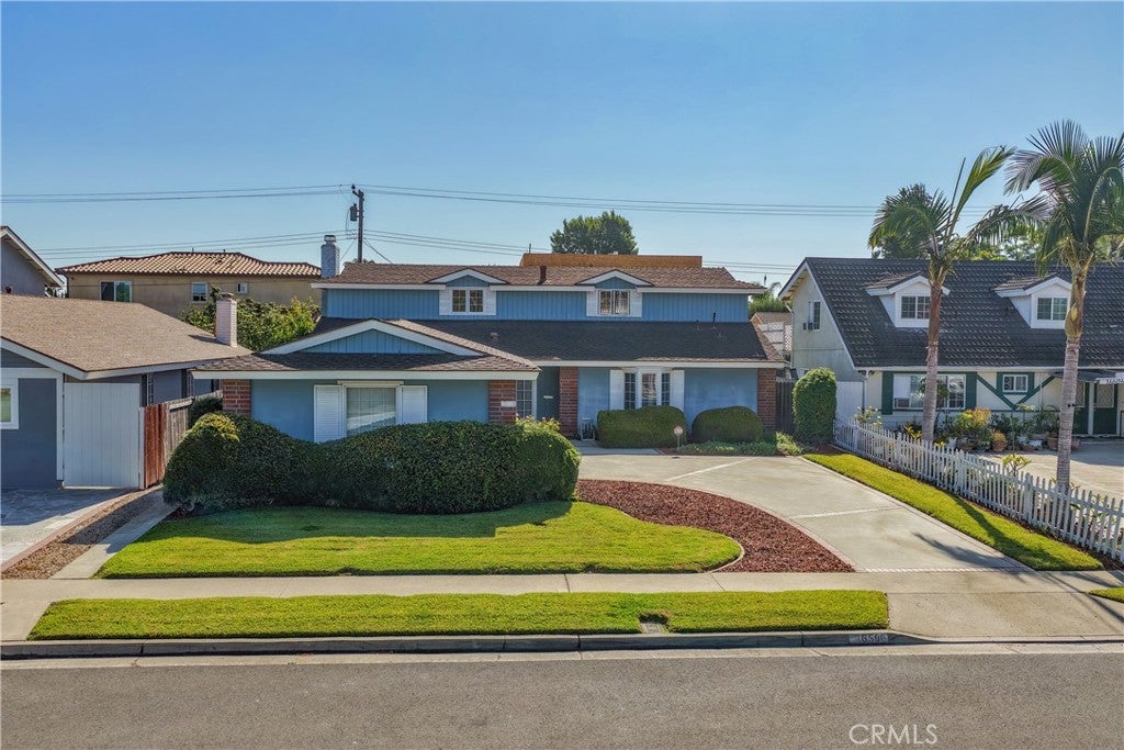 16596 Redwood Cr.