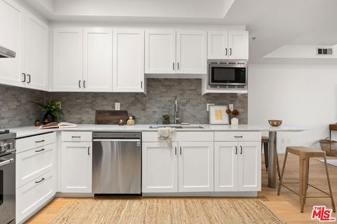 Photo of 4180 Fair Avenue #206, Studio City, CA 91602 (MLS # 25607651)