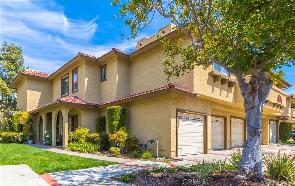 25261 Tanoak Ln, Lake Forest CA 92630