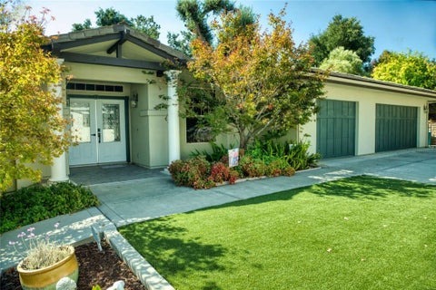Photo of 9895 Bluegill Drive, Paso Robles, CA 93446 (MLS # FR26190449)
