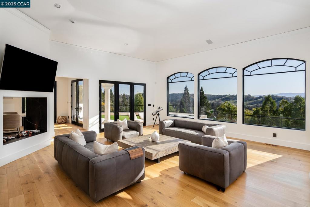 DIABLO C.C. - Residential