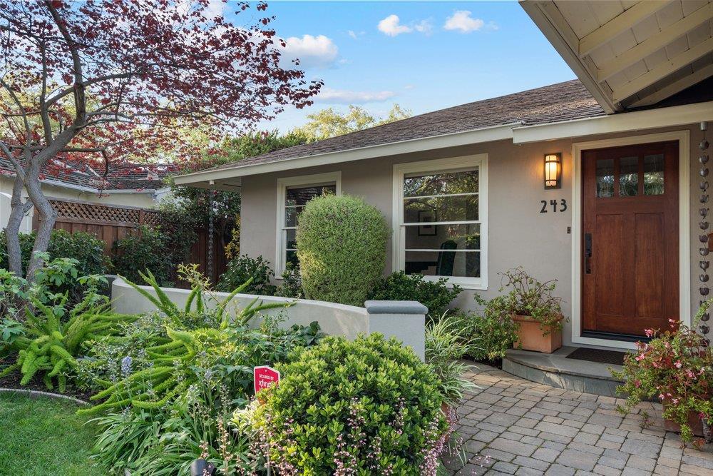 243 Robin Way, Menlo Park CA 94025