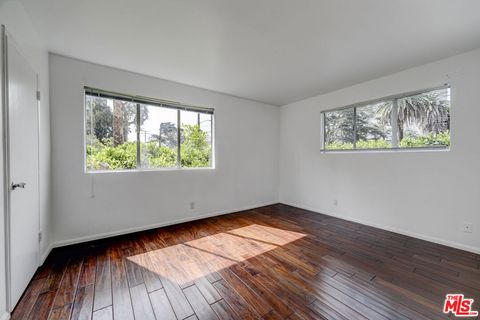 Tiny photo for 1101 Lincoln Boulevard #1, Santa Monica, CA 90403 (MLS # 26659257)