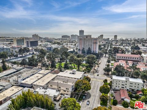 Tiny photo for 1101 Lincoln Boulevard #1, Santa Monica, CA 90403 (MLS # 26659257)