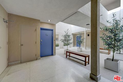 Tiny photo for 1101 Lincoln Boulevard #1, Santa Monica, CA 90403 (MLS # 26659257)