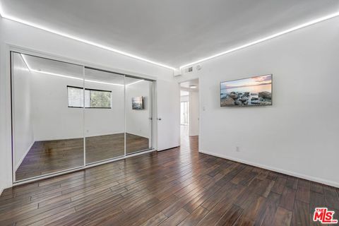 Tiny photo for 1101 Lincoln Boulevard #1, Santa Monica, CA 90403 (MLS # 26659257)