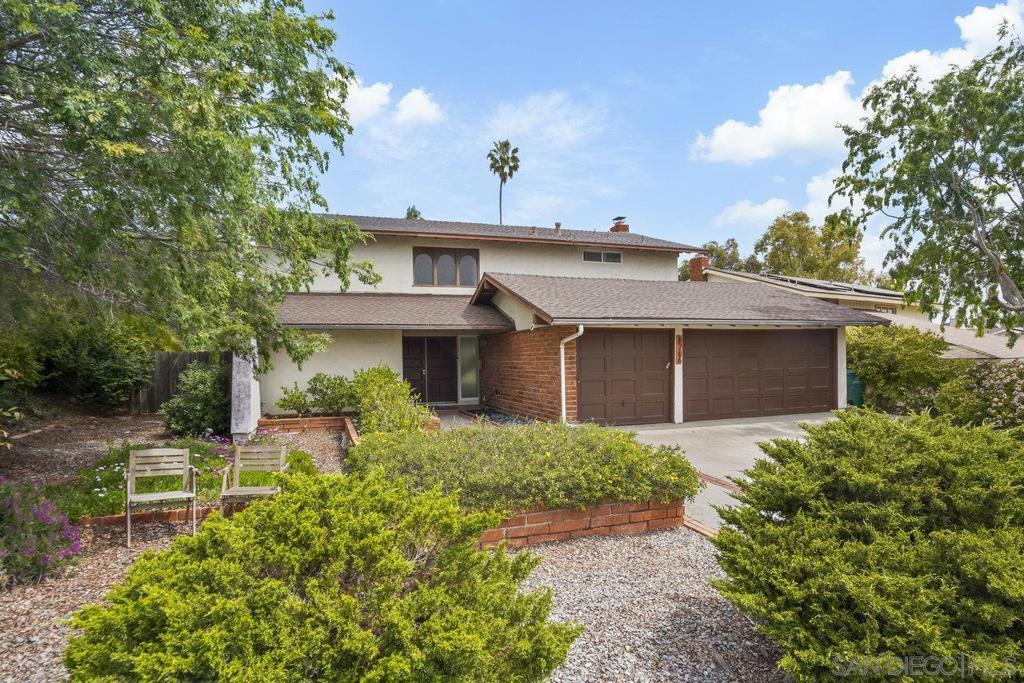 8766 Blue Lake Dr