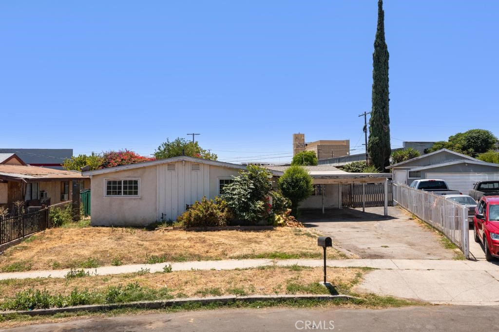 Incredible Value in Sylmar! Welcome to 13121 Norris Avenue, a rare opportunity to own a spacious 1,986 sq ft home on an expansive 8,349 sq ft lot—offered at just $699,000! That’s right—this is one of the lowest-priced properties of its size in the area, making it a tremendous value for investors, flippers, or buyers looking to build sweat equity.
This 4-bedroom, 3-bath home has great bones, a generous floor plan, and tons of potential —perfect for someone with vision and a knack for transforming properties. Whether you're looking to create your dream home or invest in a high-upside project, the size and layout offer endless possibilities.
The large lot provides space for future expansion, ADU potential, or simply a spacious yard for entertaining, gardening, or play. Located on a quiet residential street in a desirable Sylmar neighborhood, this property is close to parks, schools, and easy freeway access.
Priced well below market for its size and location, this is your chance to grab a deal and create something special. Opportunities like this don’t come around often—act fast before it’s gone!