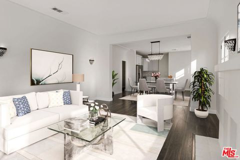 Photo of 408 N GENESEE Avenue #1/2, Los Angeles, CA 90036 (MLS # 25595333) Photo of 408 N GENESEE Avenue #1/2, Los Angeles, CA 90036 (MLS # 25595333)