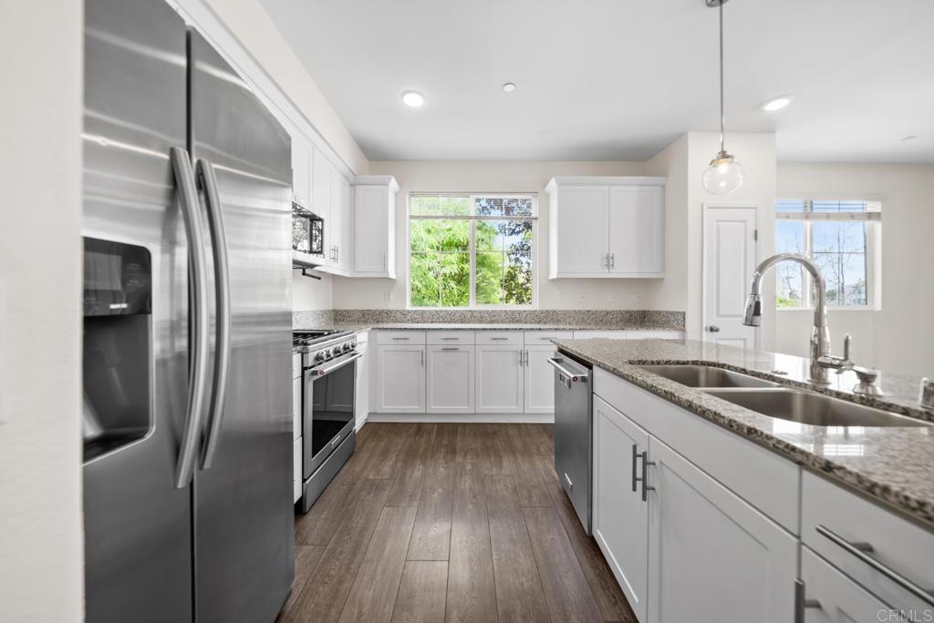 1270 Paseo Sea Grass 1