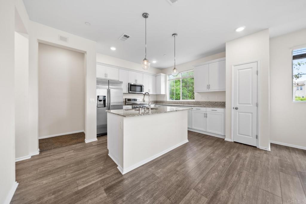 1270 Paseo Sea Grass 1