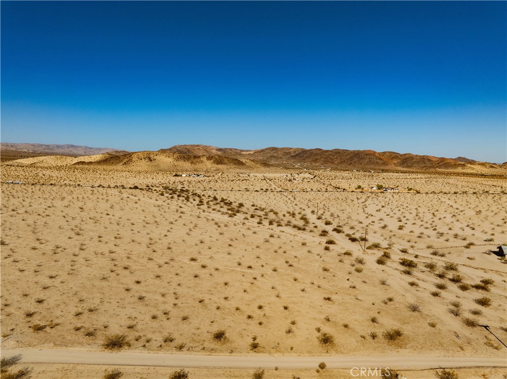 5226 Pearl Springs Avenue