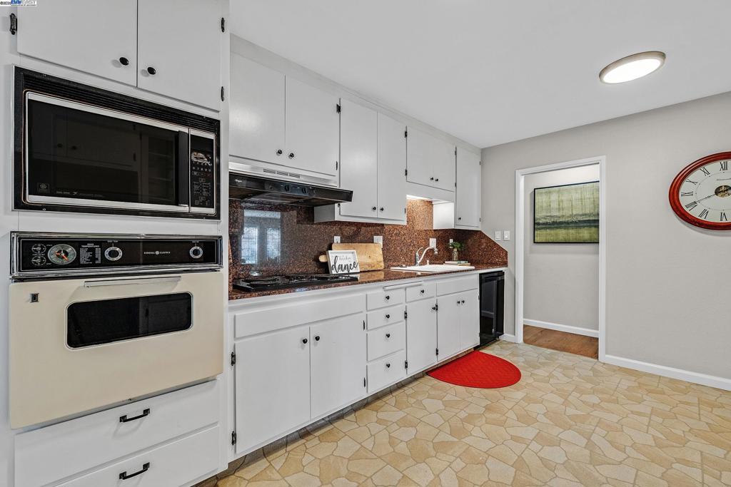 CENTERVILLE GDNS - Residential