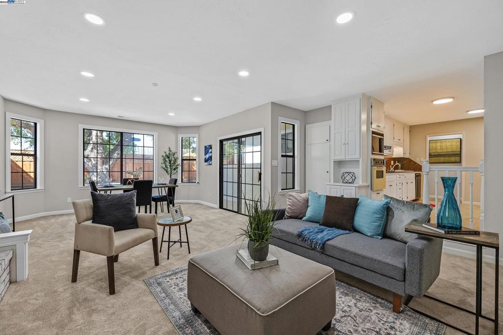 CENTERVILLE GDNS - Residential