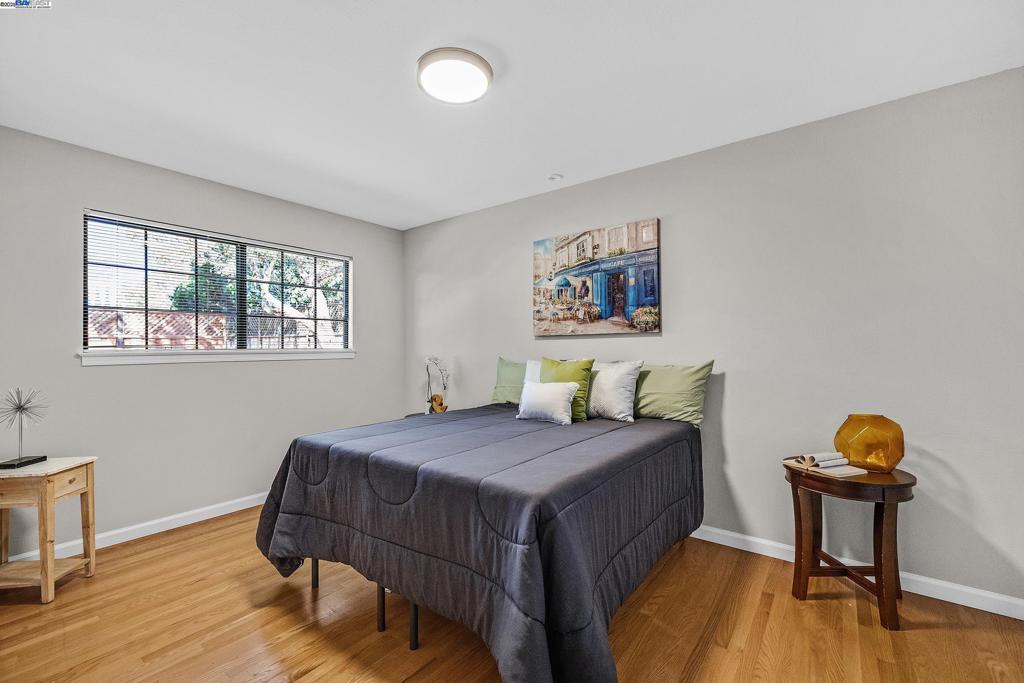 CENTERVILLE GDNS - Residential