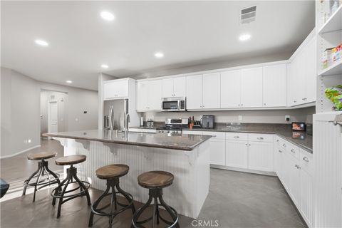 Photo of 35831 Bobcat Way, Murrieta, CA 92563 (MLS # SW26036165)