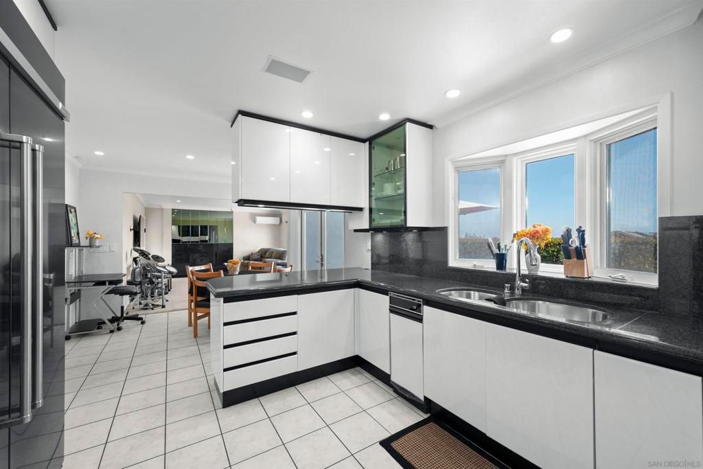 listing image 130728149150323289720