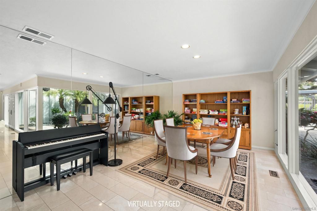 listing image 130724341203730415865