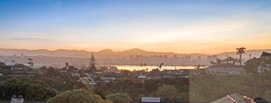 listing image 130721701839367889251