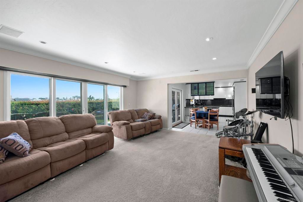 listing image 130721023384236219283
