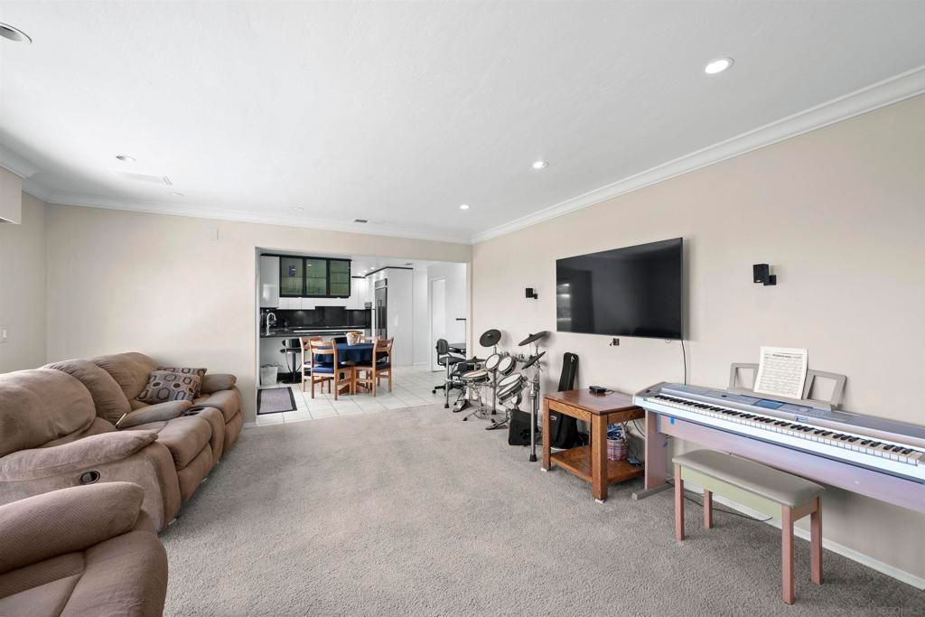 listing image 130721180475953103546