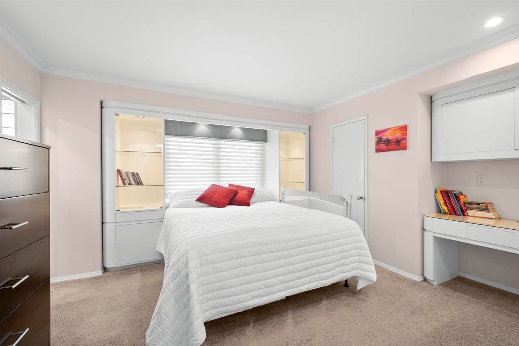 listing image 130727980453383607121