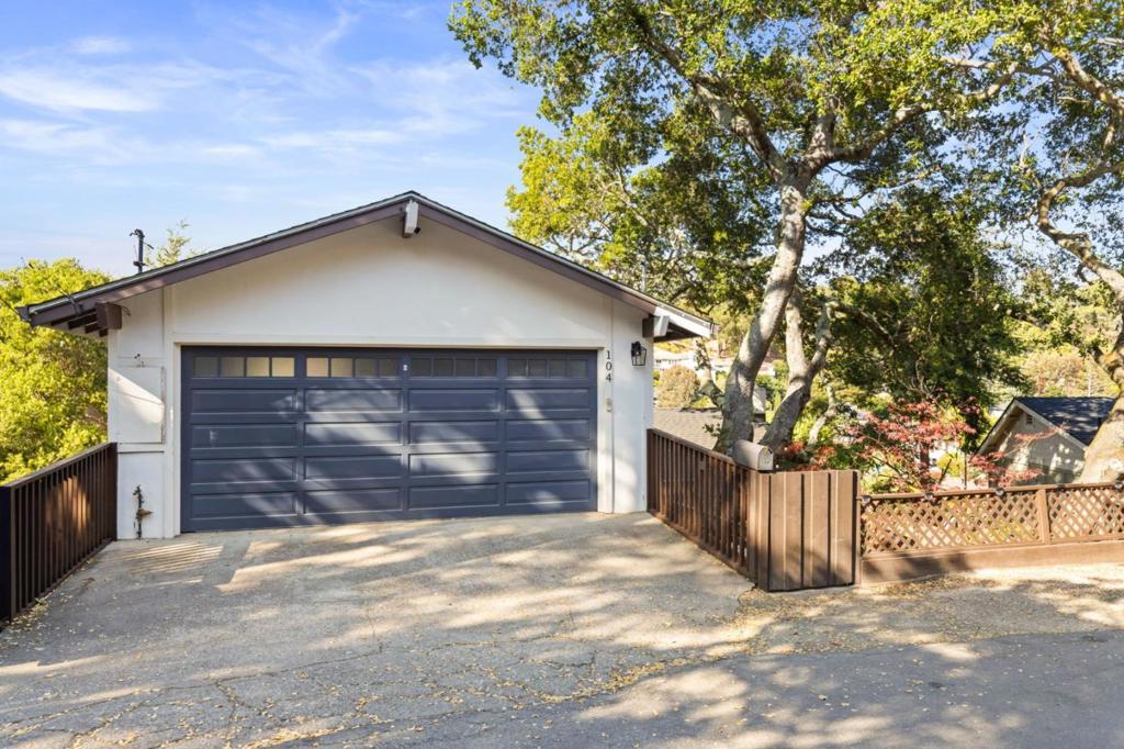104 Winding Way