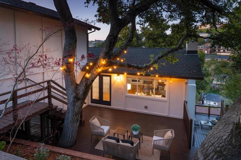 104 Winding Way