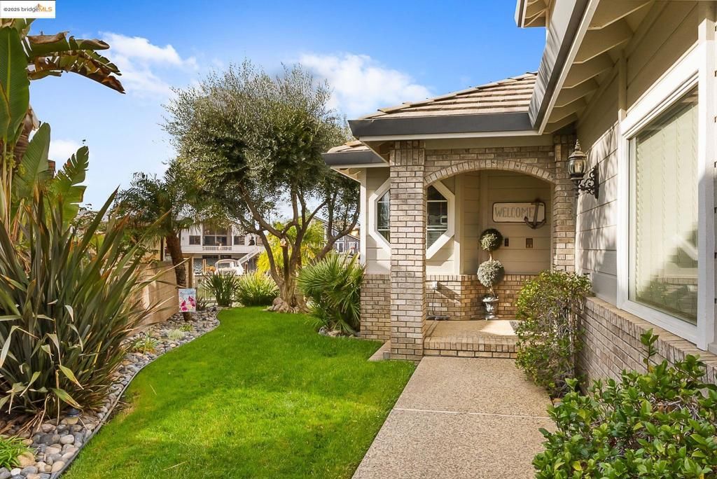 Photo of 4210 Driftwood Pl Pl, Discovery Bay, CA 94505 (MLS # 41118204)