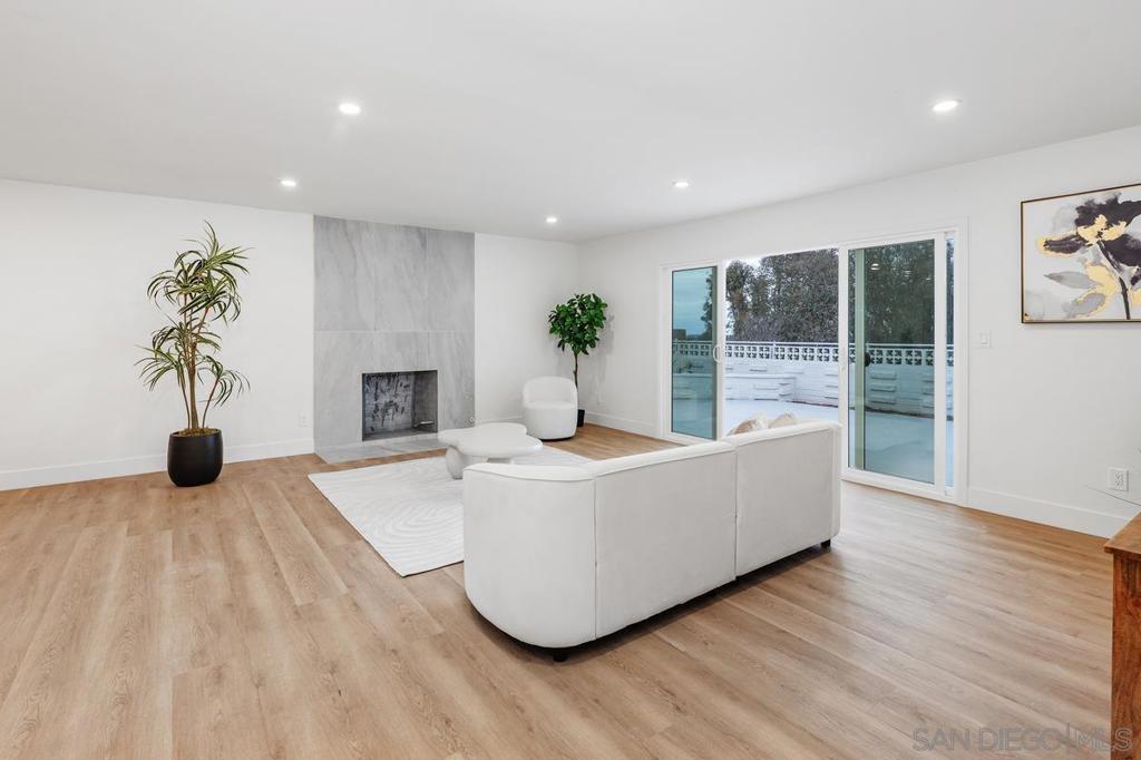 San Carlos - Residential