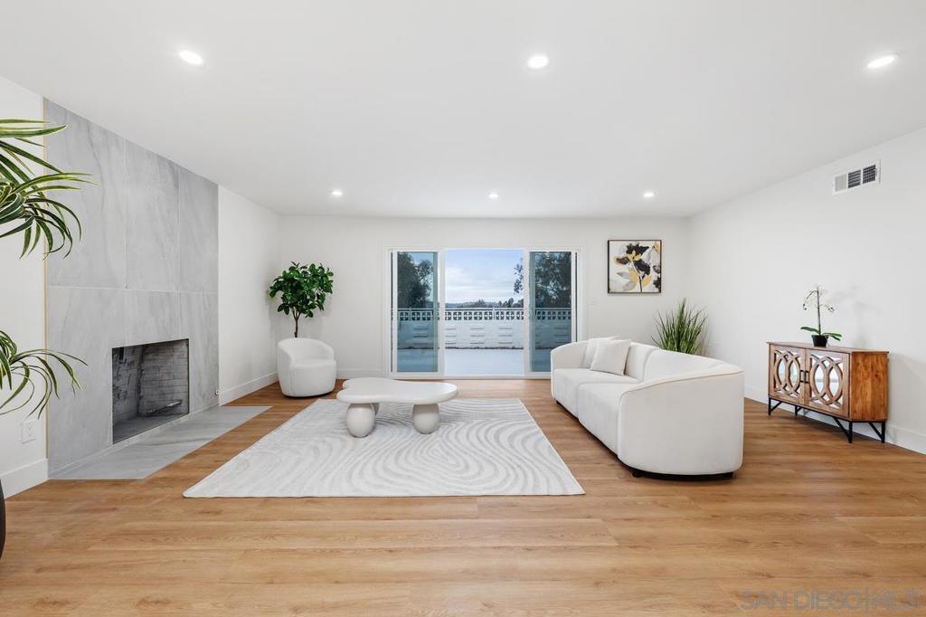 San Carlos - Residential