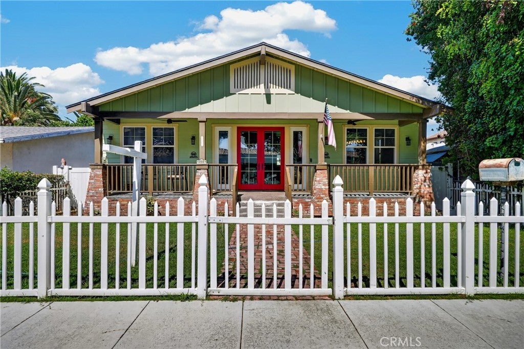 10901 Chestnut