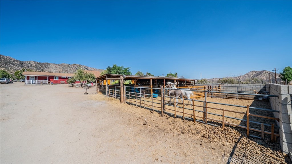 6154 Joshua Lane