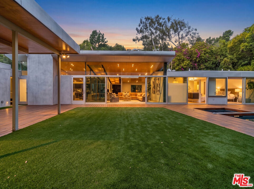 Photo of 2538 Hutton Drive, Beverly Hills, CA 90210 (MLS # 26998619)