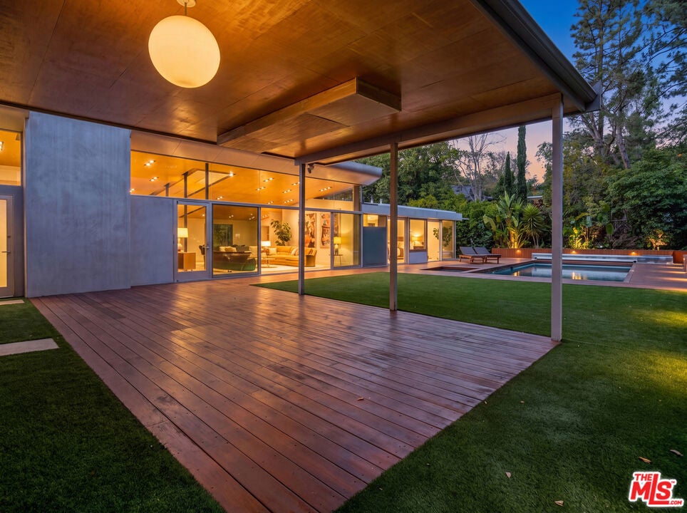Photo of 2538 Hutton Drive, Beverly Hills, CA 90210 (MLS # 26998619)