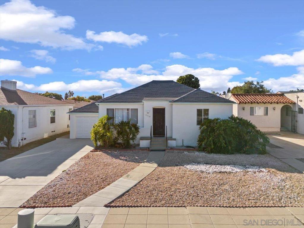 4614 Winona Ave.