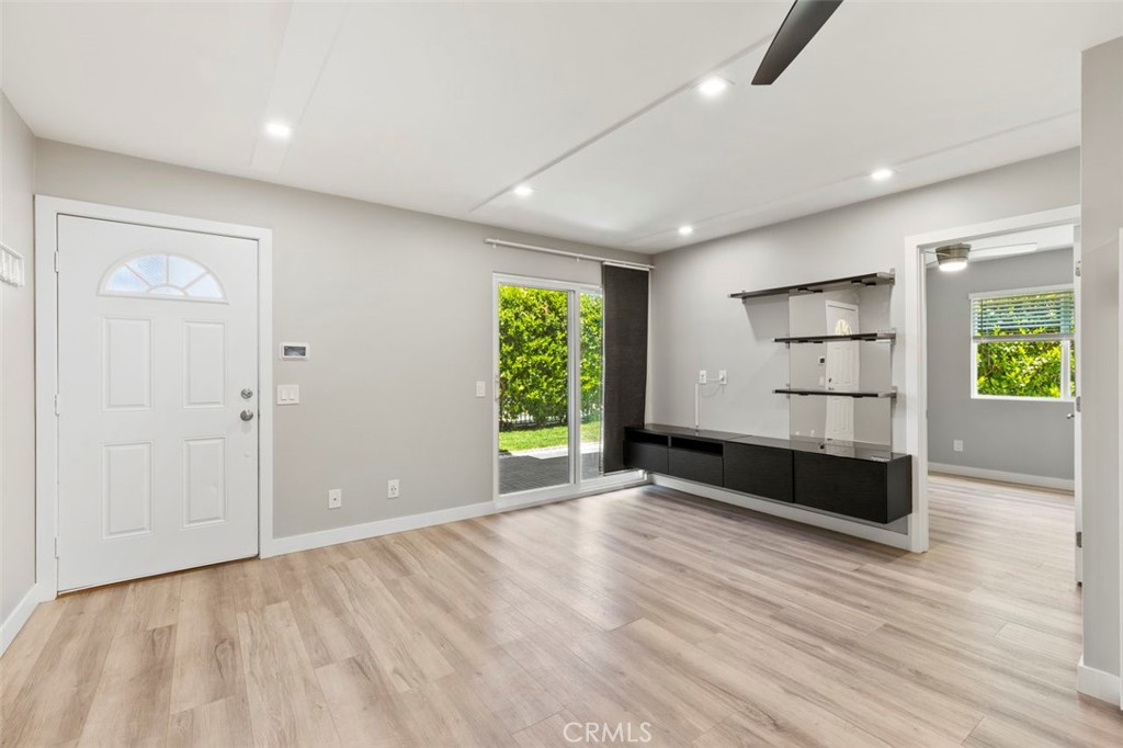 868 E Alvarado Street 14