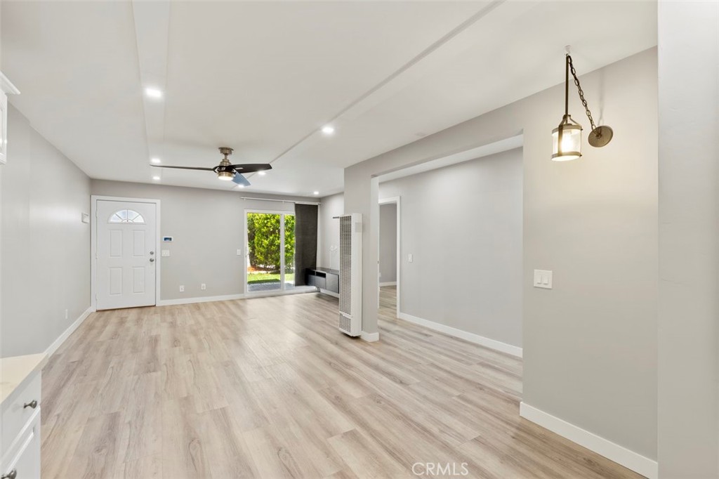 868 E Alvarado Street 14