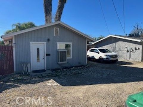 Photo of 26186 Girard St, Hemet, CA 92544 (MLS # SW26024424)