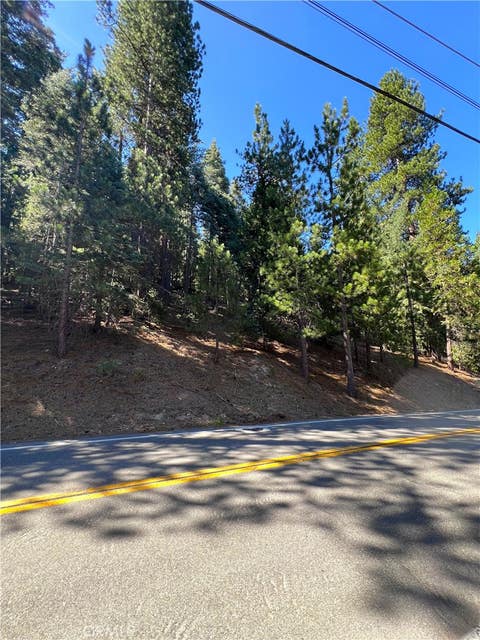 Photo of 0 Brentwood, Lake Arrowhead, CA 92352 (MLS # IG26168103)