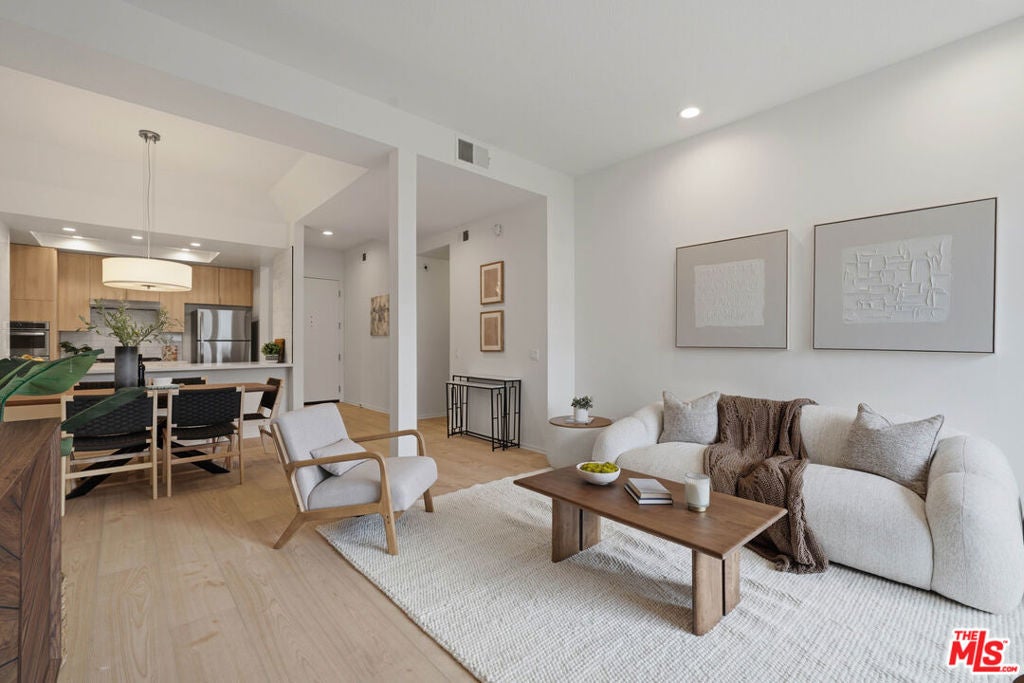 1820 S Beverly Glen Boulevard 208