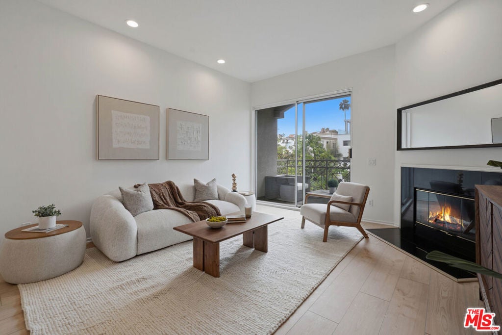 1820 S Beverly Glen Boulevard 208