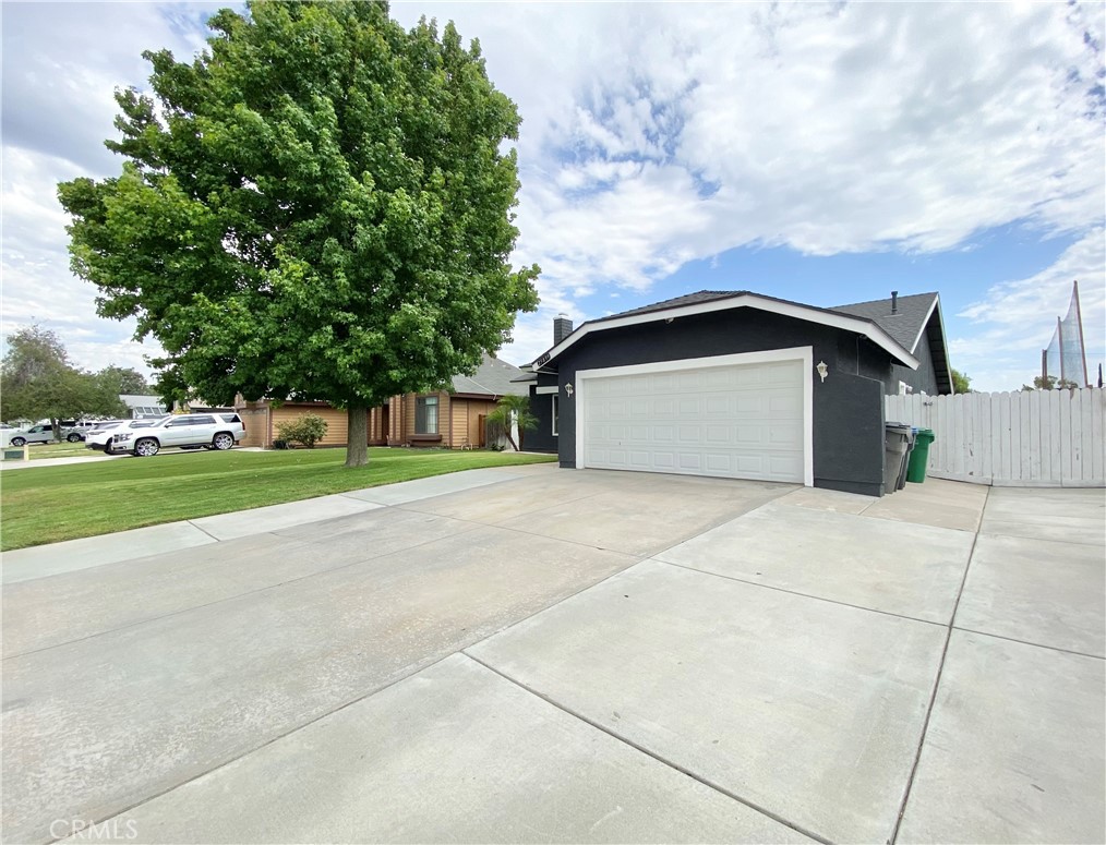 25899 Casa Fantastico Drive