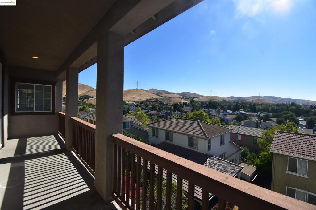 127 Delta Vista Ln